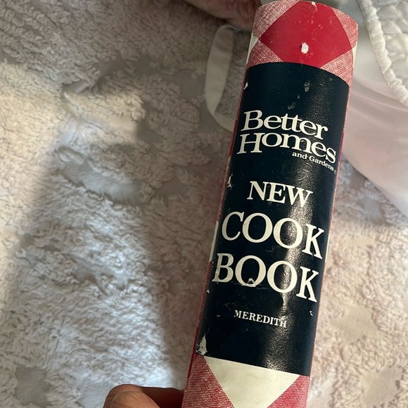 Vintage Better Homes and Gardens Red Checkered Cookbook - Picture 17 of 17